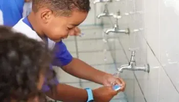 Mundo e Meio: Projeto Fonte de Futuro leva água tratada e educação ambiental para escolas em terras indígenas, áreas rurais e comunidades distantes de centros urbanos